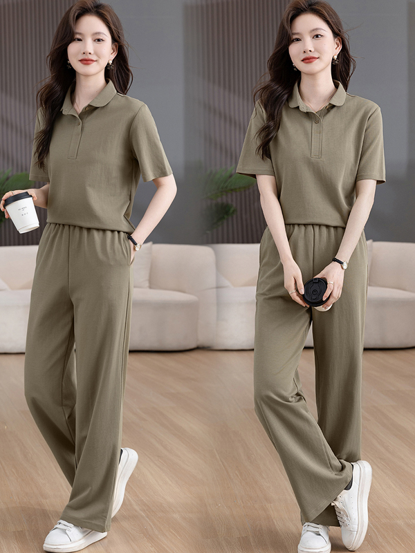 Women Fashion Over The Years - Set Olahraga Kasual Ukuran Besar Wanita